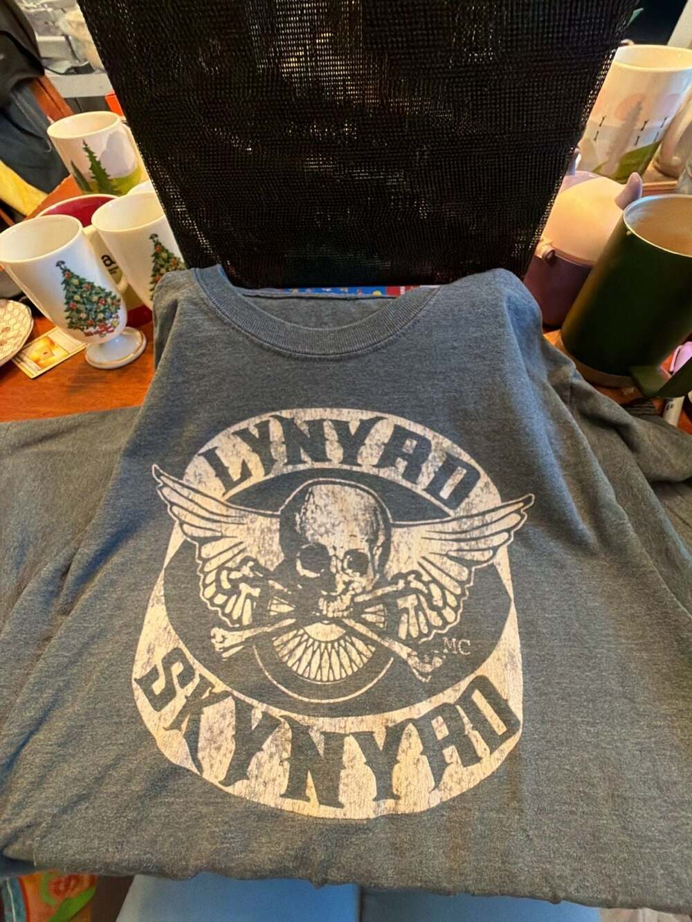 Lynyrd Skynyrd Motorcycle Club Skull and Crossbones Graphic T-Shirt